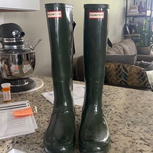 Hunter Rain Boots- tall, wide calf